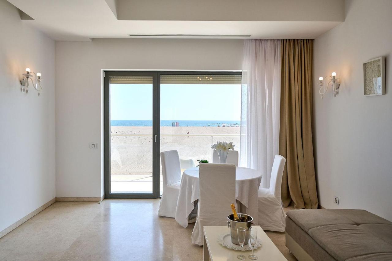 Caelia Dana Mamaia